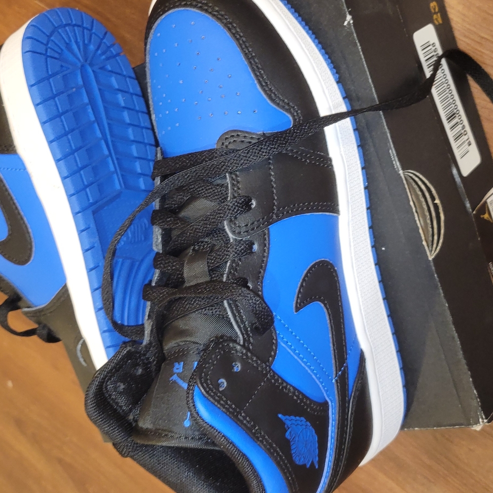 Nike Black and Blue Sneakers